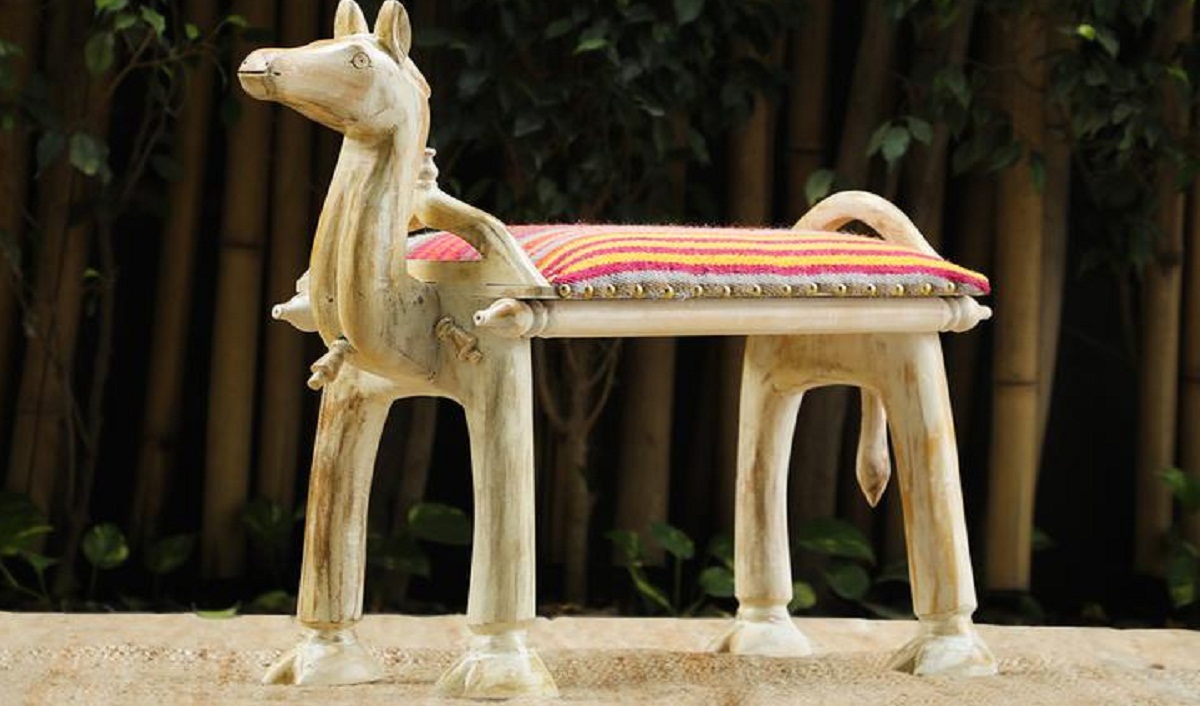 Give your Home a Spring Makeover with Designer Artistic Furniture Collection from HOME4U