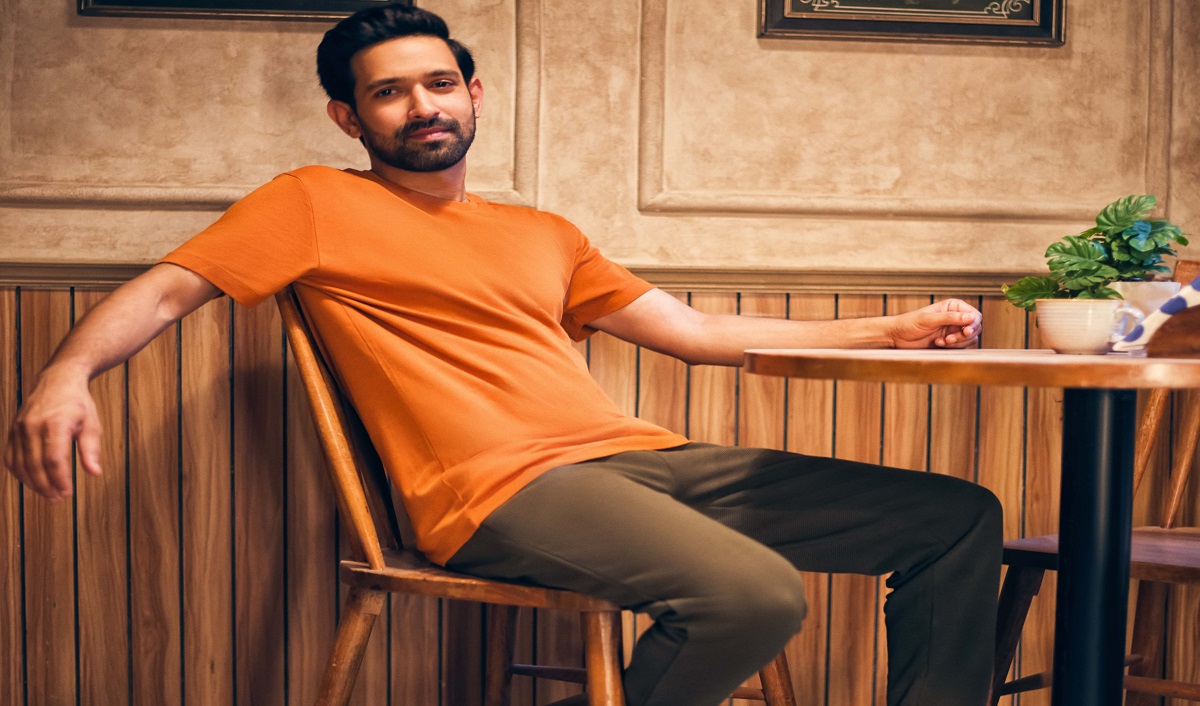 Vikrant Massey Collaborates with D2C Brand DaMENSCH