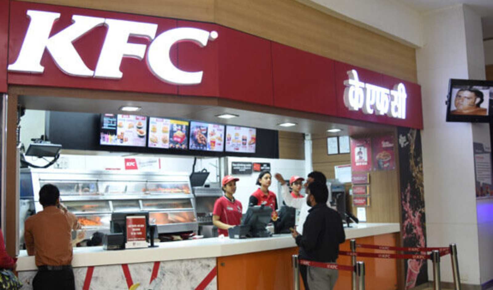 Indian Railways Opens Door to Premium Brand Catering, Devyani, Sapphire Foods in Focus