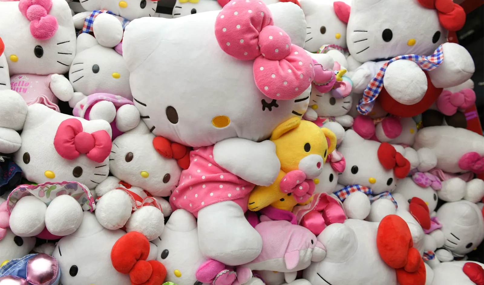 Craft Buddy Partners with Hello Kitty for New Range