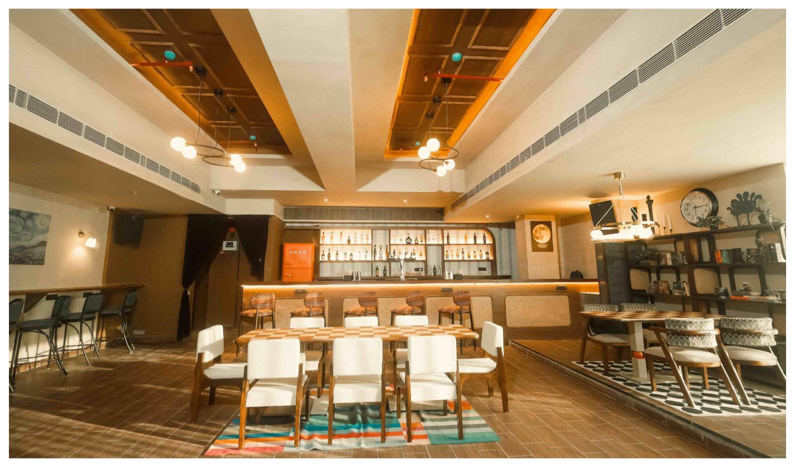 Franchise news: Bombae Apartment Debuts in Andheri with a Nostalgic All-Day Bar Experience