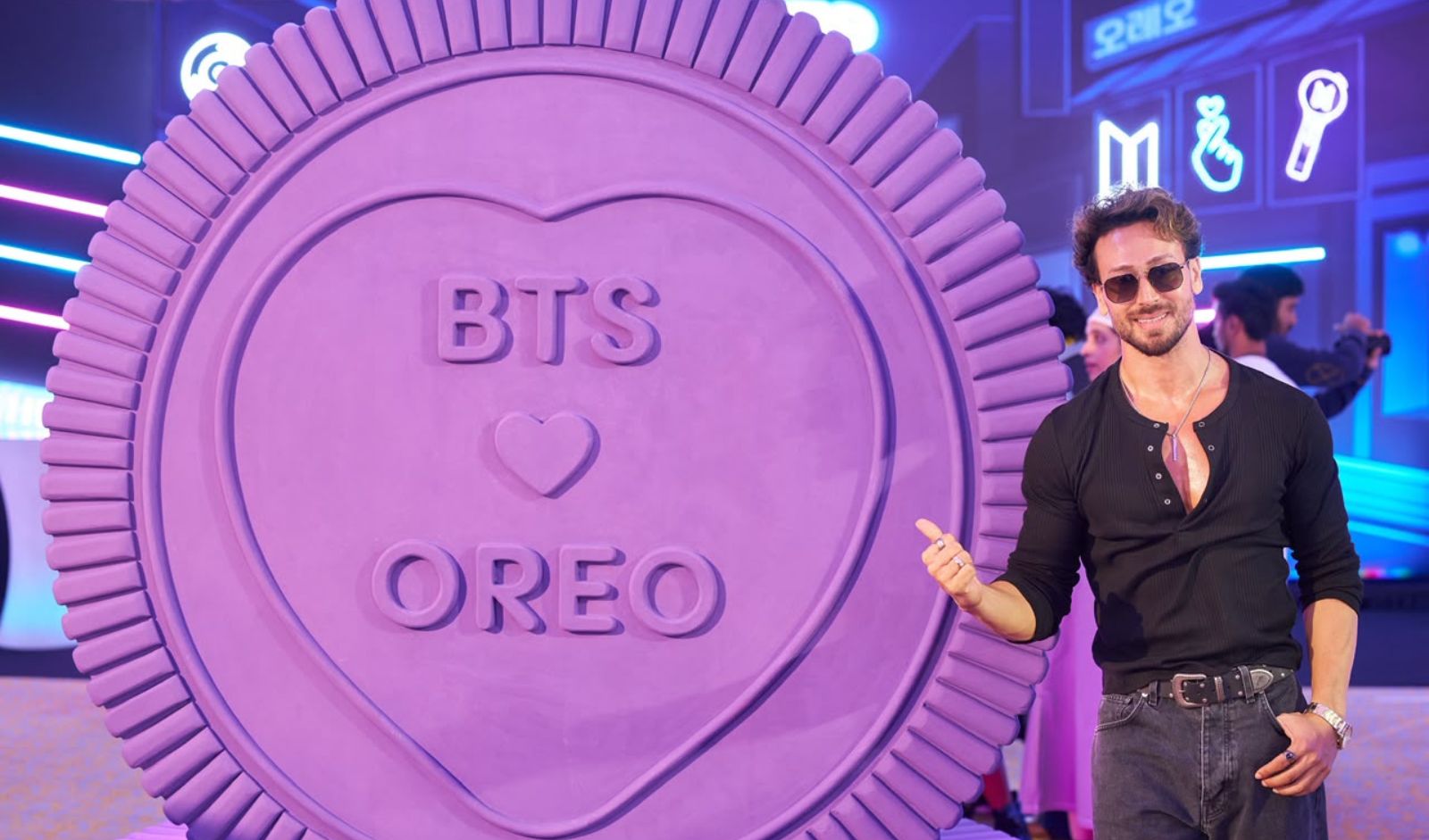 OREO Launches BTS Korean Sweet Pancake Cookies in India with Tiger Shroff