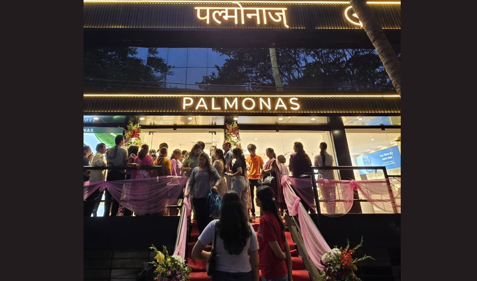 Palmonas Marks 101-Store Milestone