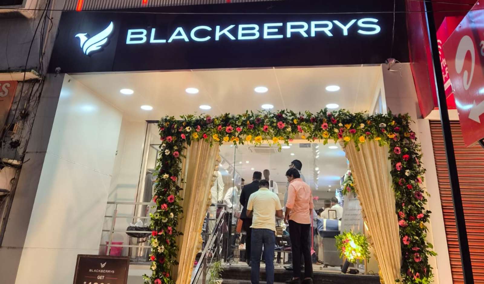 Blackberrys Opens New Menswear Store in Varanasi