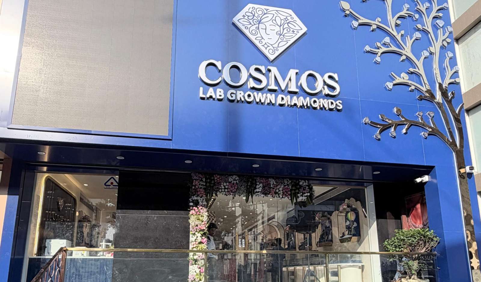 Cosmos Diamonds Opens First Hyderabad Store in Jubilee Hills