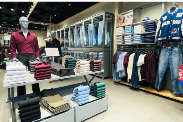 Jack & Jones has opened a new store at Bailey Square Mall in Patna, Bihar, expanding its footprint in the region. 