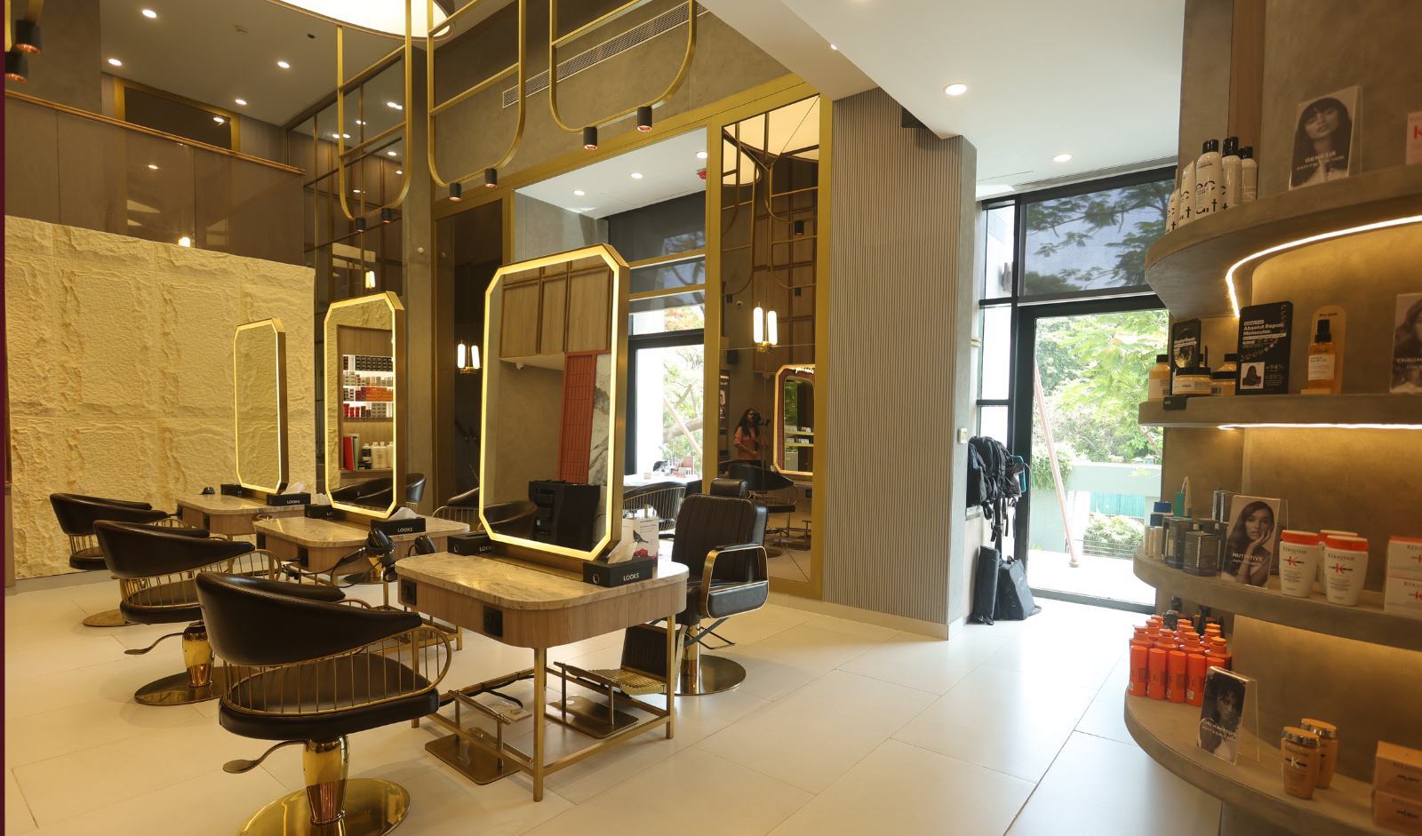 looks salon
