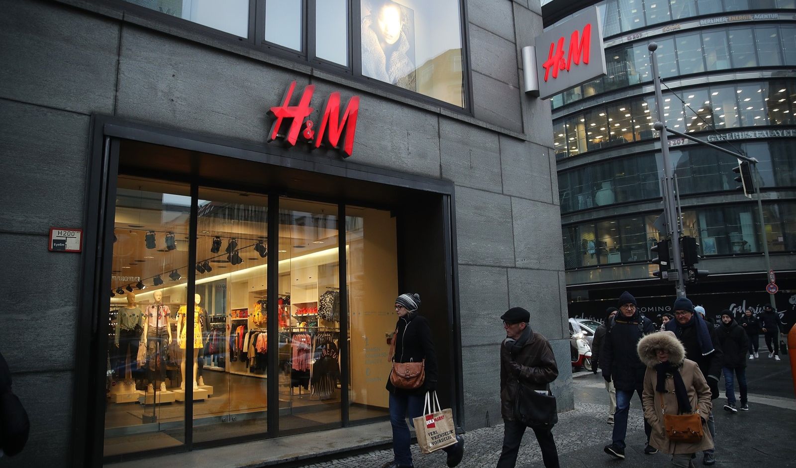 H&M